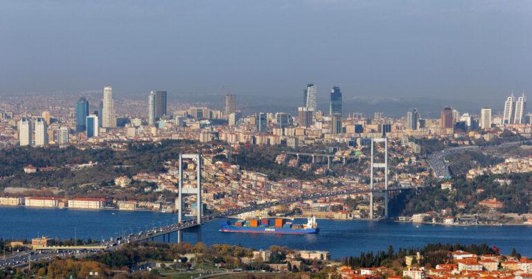 Seysmoloqdan İstanbulla bağlı ZƏLZƏLƏ XƏBƏRDARLIĞI: \"7,6 bal gücündə...\"