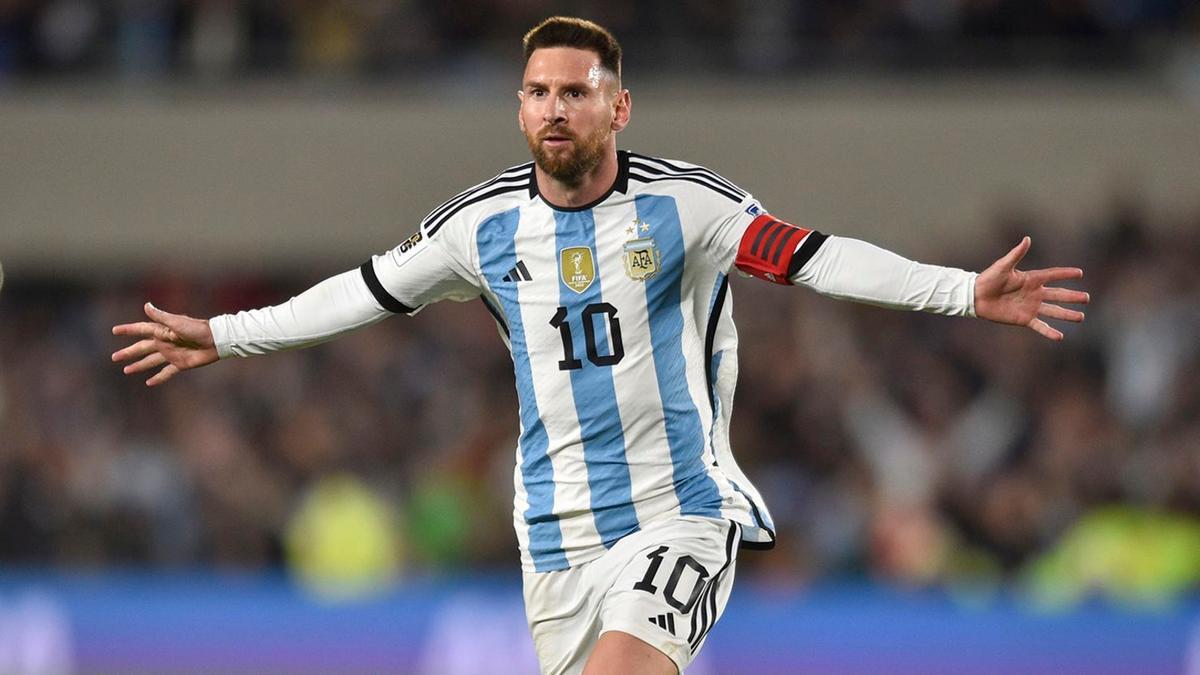 Messi basketbol matçında görüntüləndi - FOTO
