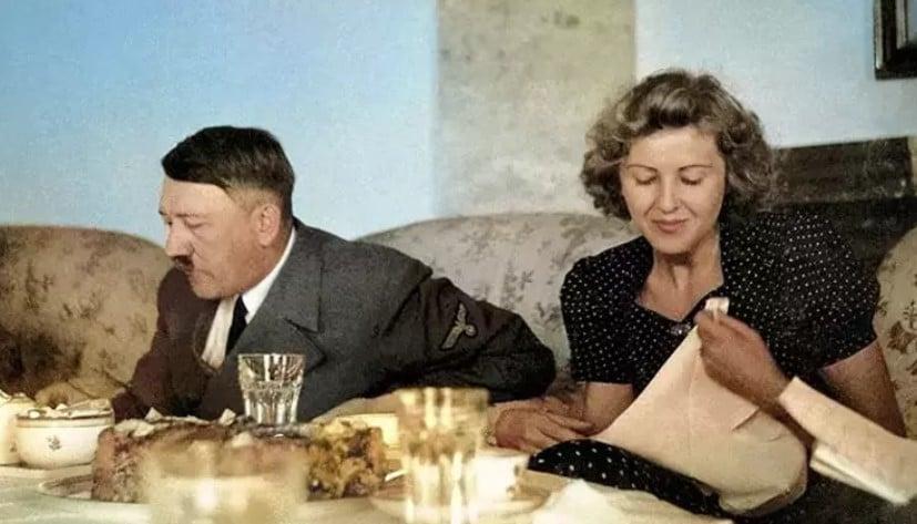 Hitlerin MÜƏMMALI ÖLÜMÜ: Həyat yoldaşı ilə intihar etdi, cəsədinin yandırılmasını istədi - FOTOLAR