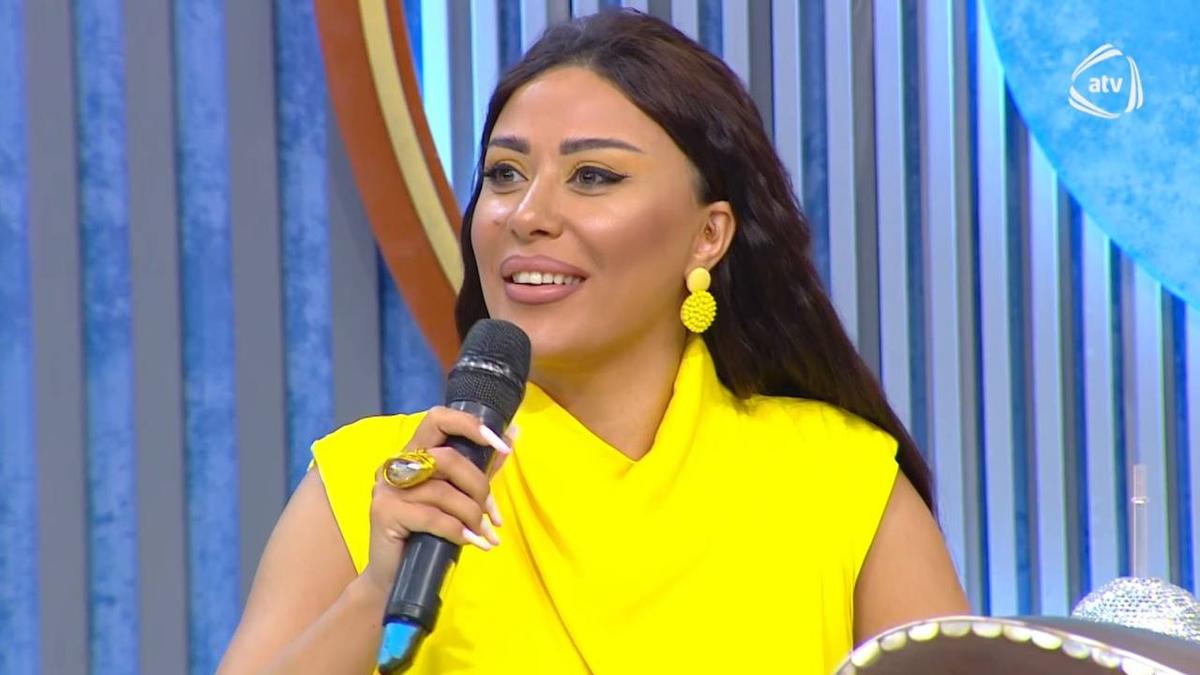 \"Sex müğənnisi deyiləm\" deyən gənc müğənni aylıq qazancını AÇIQLADI - VİDEO