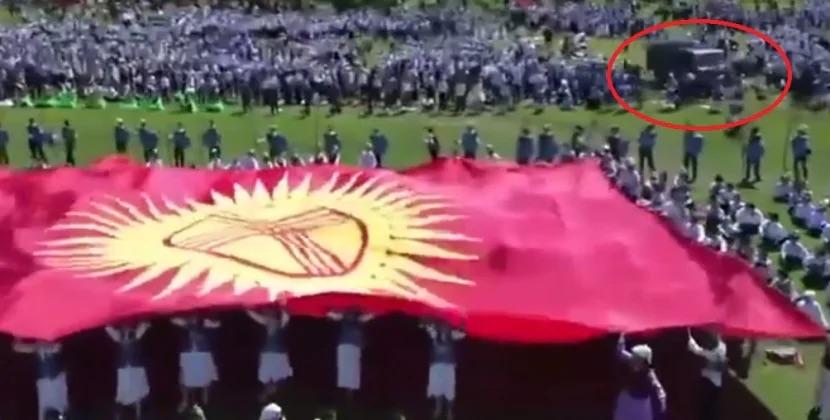 Qırğızıstanda dondurma maşını uşaqların üstünə aşdı