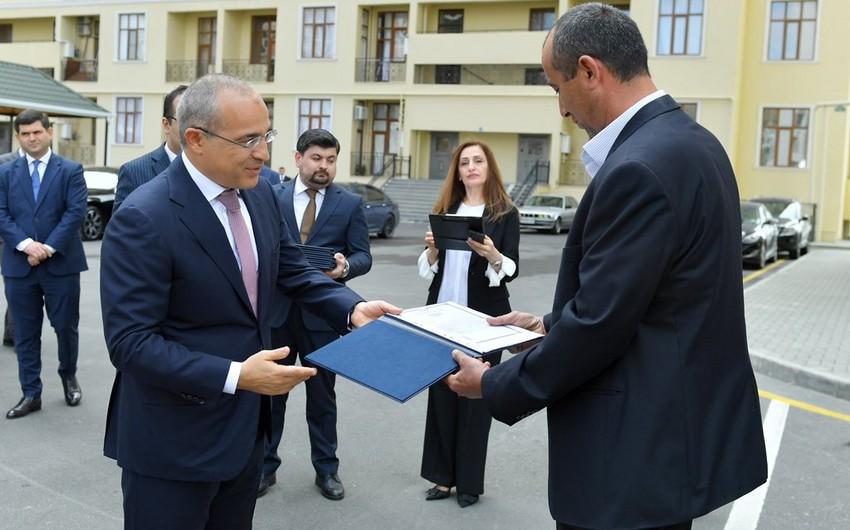 Neftçilərə yeni mənzillər TƏQDİM EDİLDİ - YENİLƏNDİ
