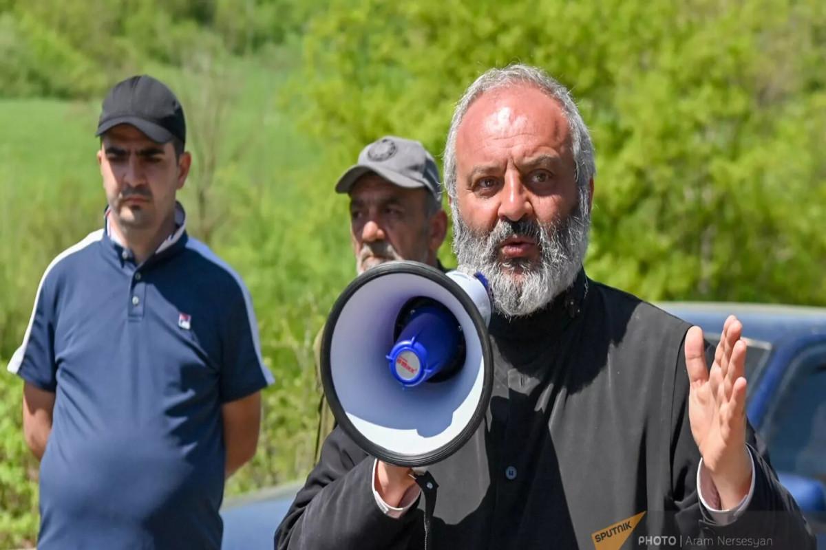 Azərbaycanla delimitasiya əleyhinə sərhəd kəndindən İrəvana yürüş BAŞLADI