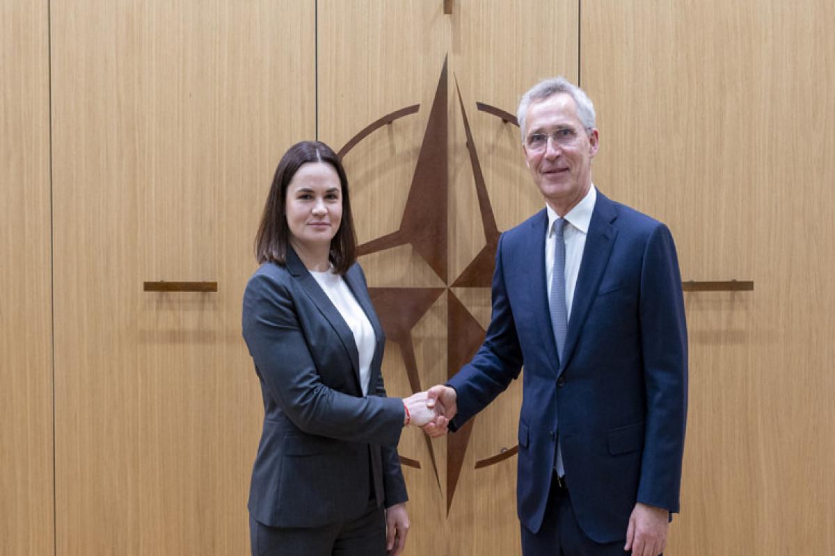 NATO Baş katibi Belarusun müxalifət liderini QƏBUL ETDİ
