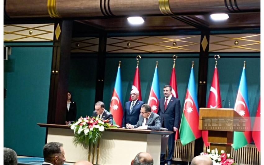 Ankarada Azərbaycanla Türkiyə arasında Birgə Hökumətlərarası Komissiyanın iclası KEÇİRİLİR
