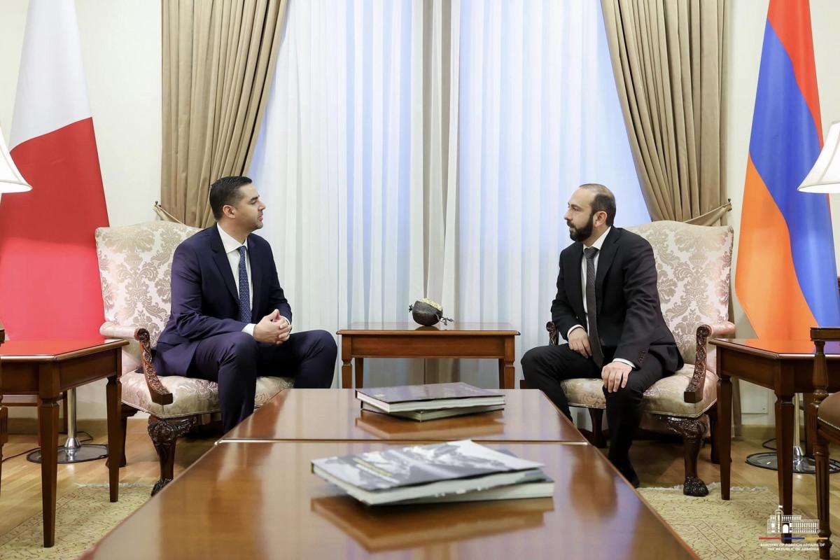 Mirzoyan İrəvanda ATƏT sədri ilə GÖRÜŞDÜ