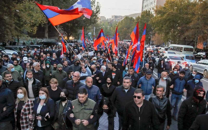 Ermənistanda gərginlik PİK HƏDDƏ: \"Paşinyanın yerinə...\" - AÇIQLAMA