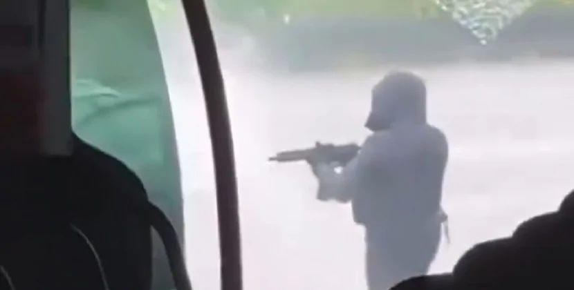 3 polis öldürüldü, narkobaron qaçırıldı - FOTO