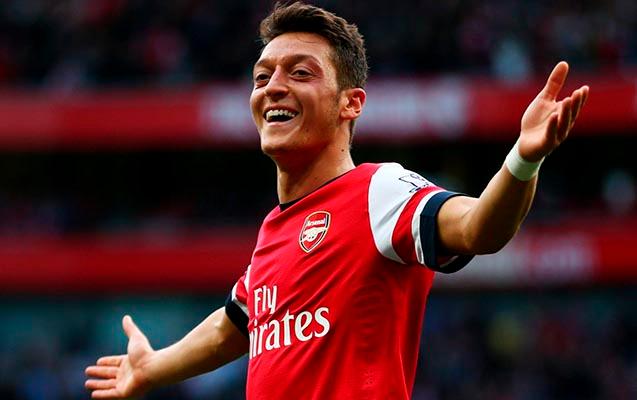 Mesut Özildən əzəli rəqibinə MESAJ