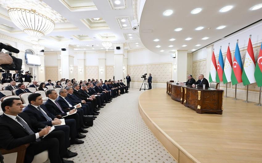 İlham Əliyev: \"Azərbaycan öz ərazisində bütün iri nəqliyyat və logistika layihələrini başa çatdırıb\"