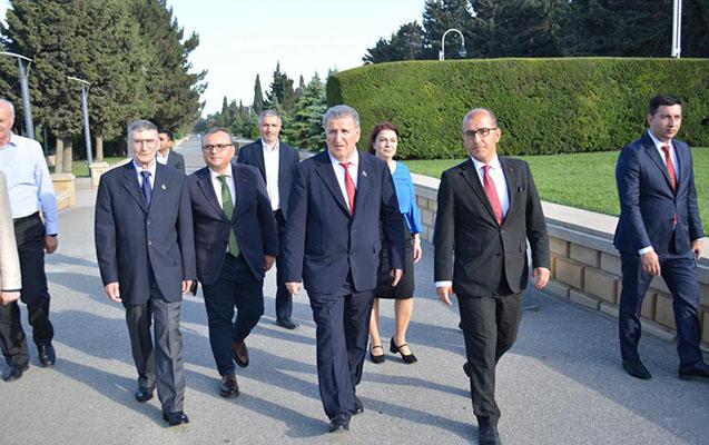 Nobel mükafatı laureatı Əziz Səncər Azərbaycanda səfərdədir