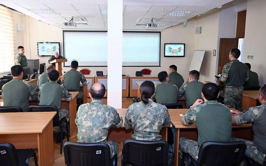 NATO-nun təlim qrupu Hərbi Polis İdarəsində təlim keçirdi NATO-nun təlim qrupu Hərbi Polis İdarəsində təlim keçirdi