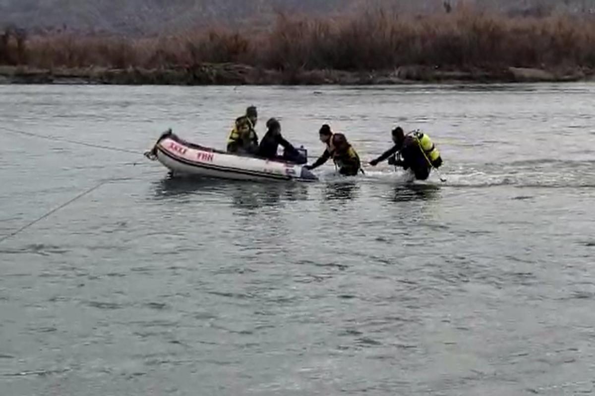 FHN: "Avtomobillə Kür çayına düşən iki nəfərin axtarışları davam etdirilir"