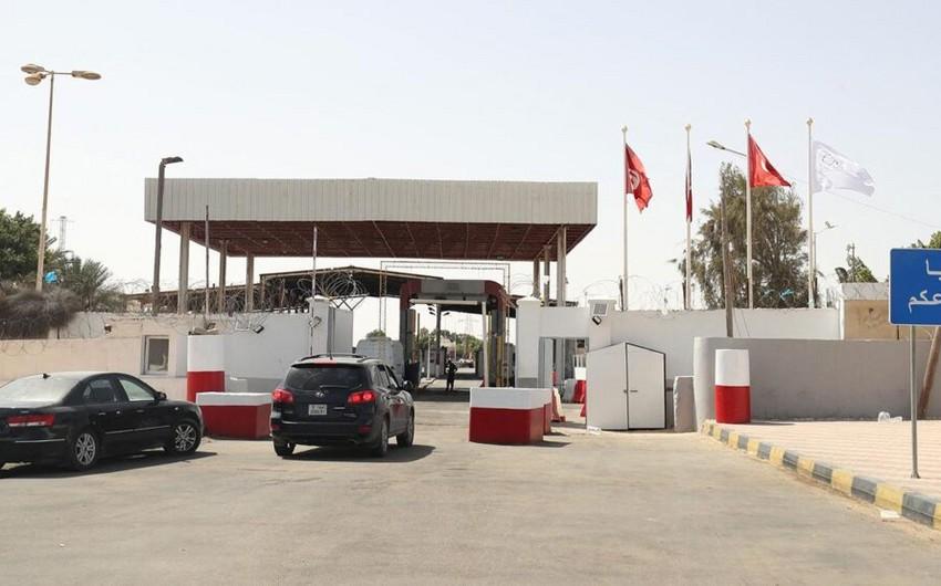 Liviya və Tunis sərhədindəki keçid məntəqəsinin fəaliyyəti BƏRPA EDİLDİ