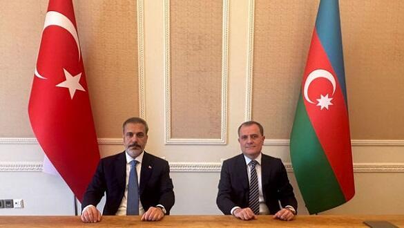 Bayramov Hakan Fidanla Şuşada görüşdü