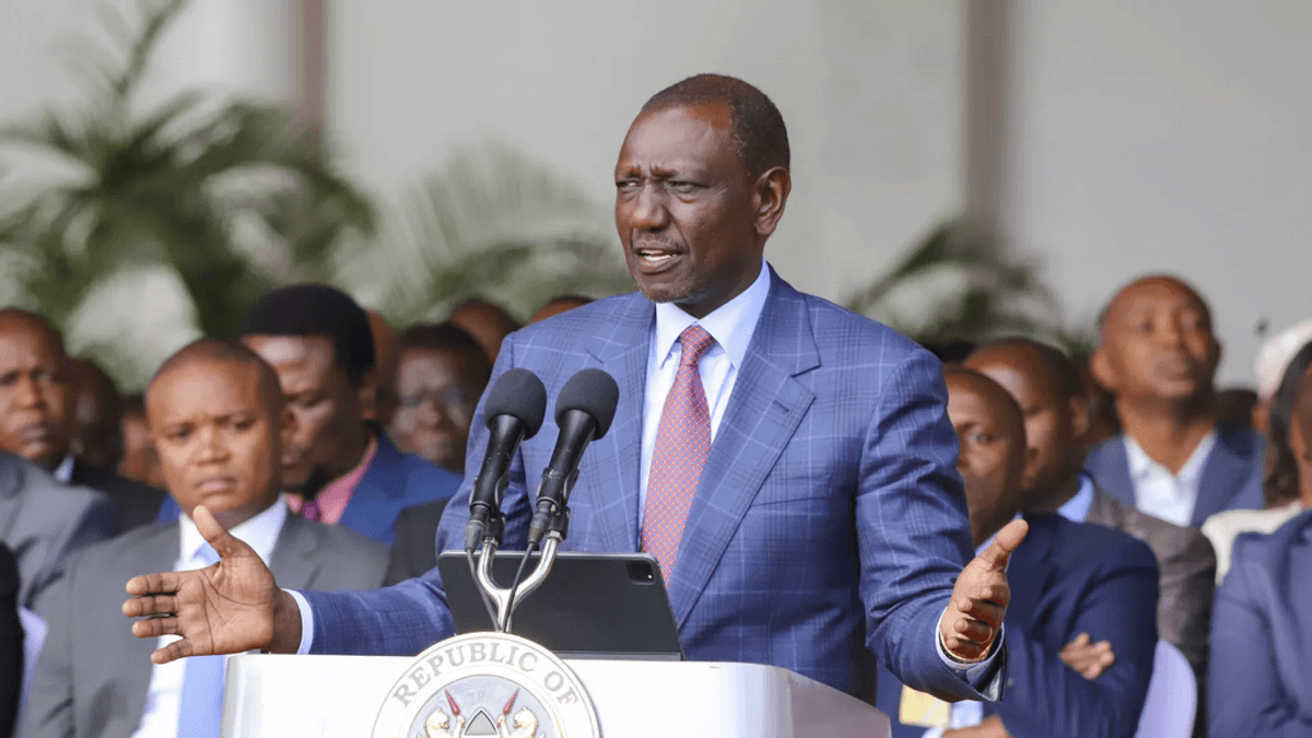 Keniyada prezident hökuməti buraxdı