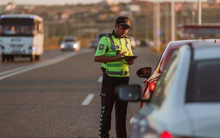 Yol polisindən sürücülərə XƏBƏRDARLIQ! Yol polisindən sürücülərə XƏBƏRDARLIQ!