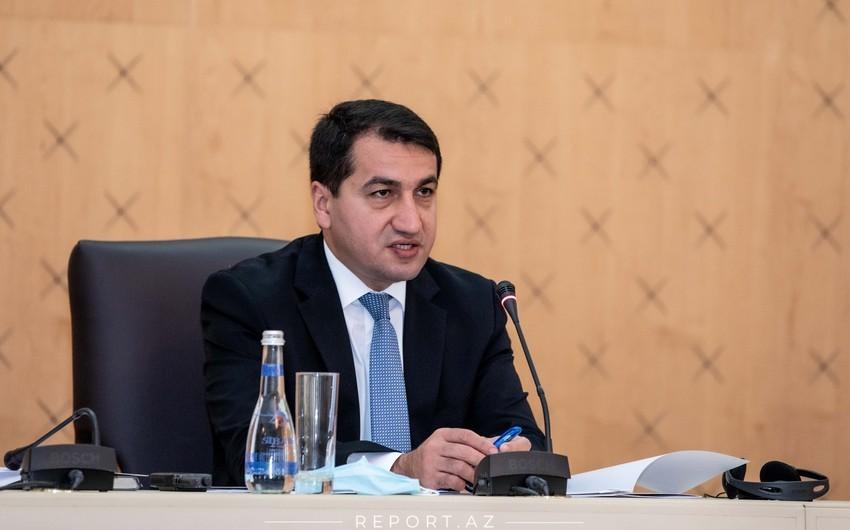 Hikmət Hacıyev: "Ermənistan öz vəhşi əməllərinə görə Azərbaycandan üzr istəməlidir"