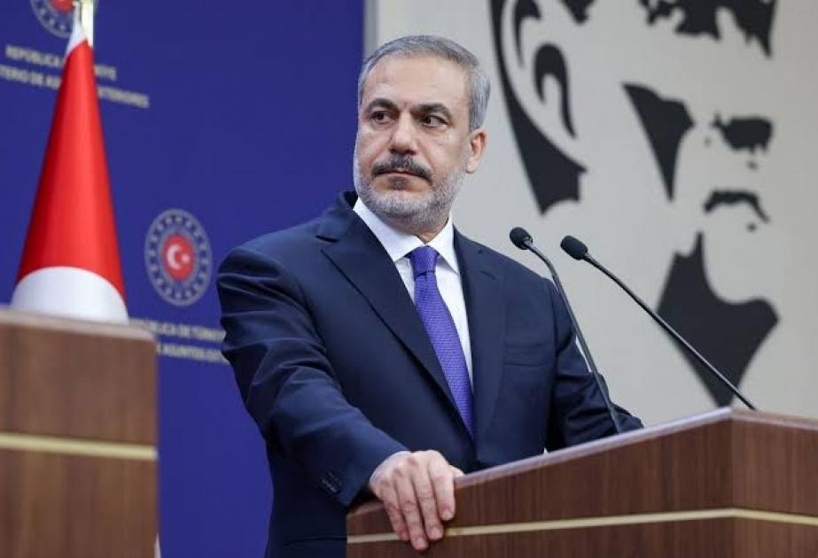 Fidan yeni həmkarı ilə danışıqlarAPARDI