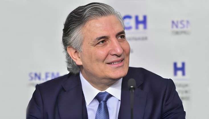 Azərbaycanlı vəkil SAXLANILDI Azərbaycanlı vəkil SAXLANILDI