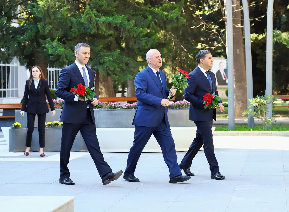 Elm və Təhsil Nazirliyinin Aparat rəhbəri Mingəçevirdə olub - FOTOLAR