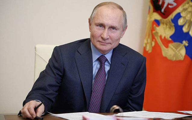 Putin Gürcüstanla vizasız rejimi yumşaltdı