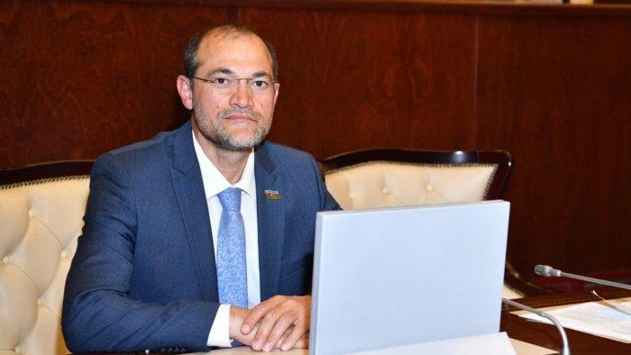 "Klublara can yandıran yoxdur, futbolu dövlət nəzarətə götürsün" - Razi Nurullayev