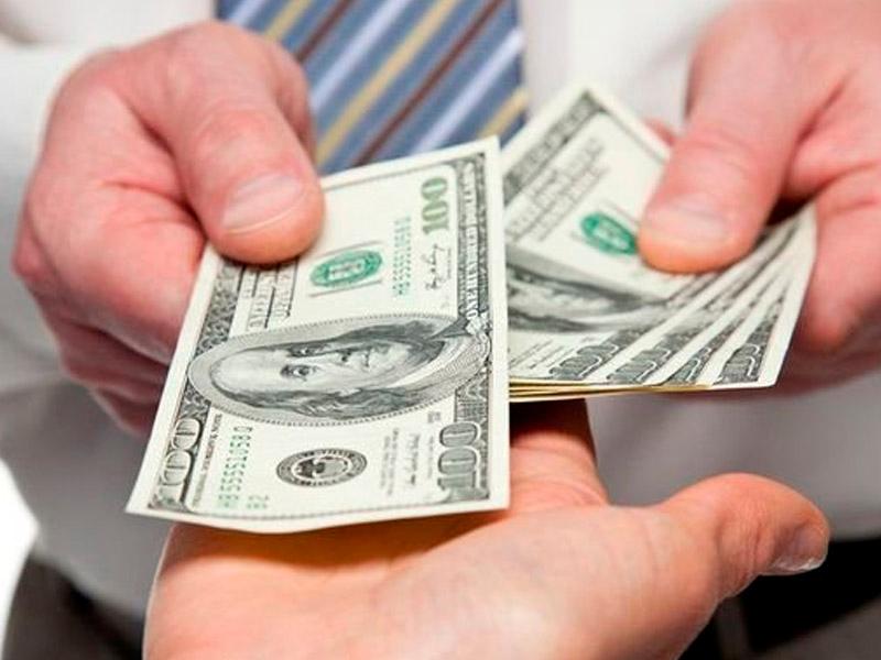 Dollarla olan əmanətlərdə faizlər ARTIRILDI - MÜQAYİSƏ Dollarla olan əmanətlərdə faizlər ARTIRILDI - MÜQAYİSƏ