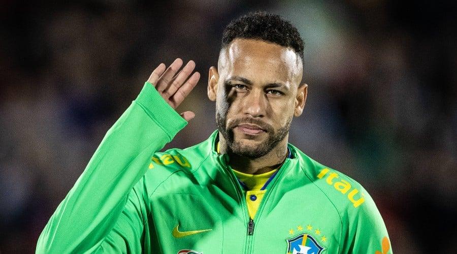 Neymar yeni komandada yer ala bilər - İDDİA Neymar yeni komandada yer ala bilər - İDDİA