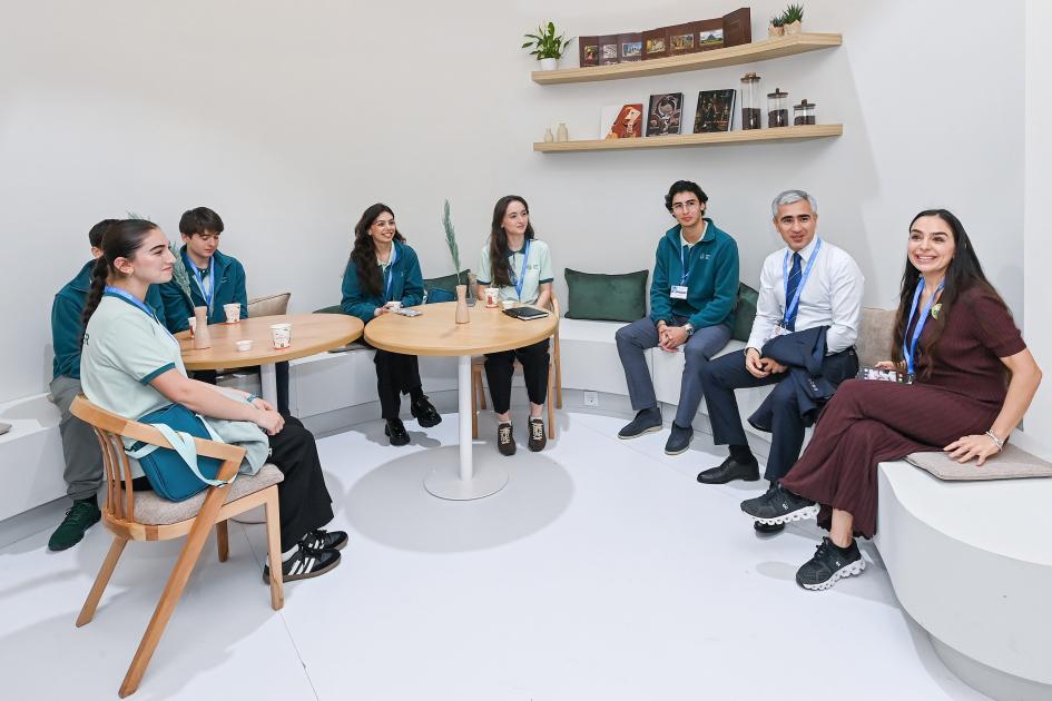Leyla Əliyeva və Anar Ələkbərov COP29-da Azərbaycan pavilyonuna baş çəkdilər - FOTO Leyla Əliyeva və Anar Ələkbərov COP29-da Azərbaycan pavilyonuna baş çəkdilər - FOTO