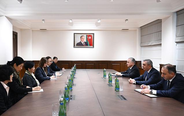 Samir Nuriyev Yuriko Koike və heyəti ilə görüşdü Samir Nuriyev Yuriko Koike və heyəti ilə görüşdü