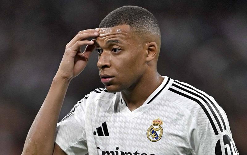 "Real Madrid" Mbappedən narazı qalıb "Real Madrid" Mbappedən narazı qalıb