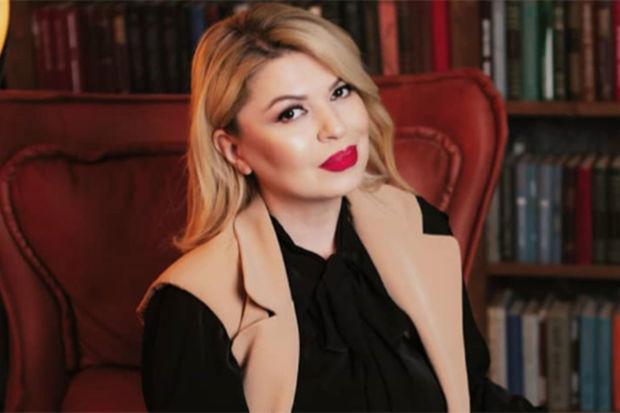 "Boşanmışıq, amma bir evdə yaşayırıq" - Məşhur aktrisa "Boşanmışıq, amma bir evdə yaşayırıq" - Məşhur aktrisa