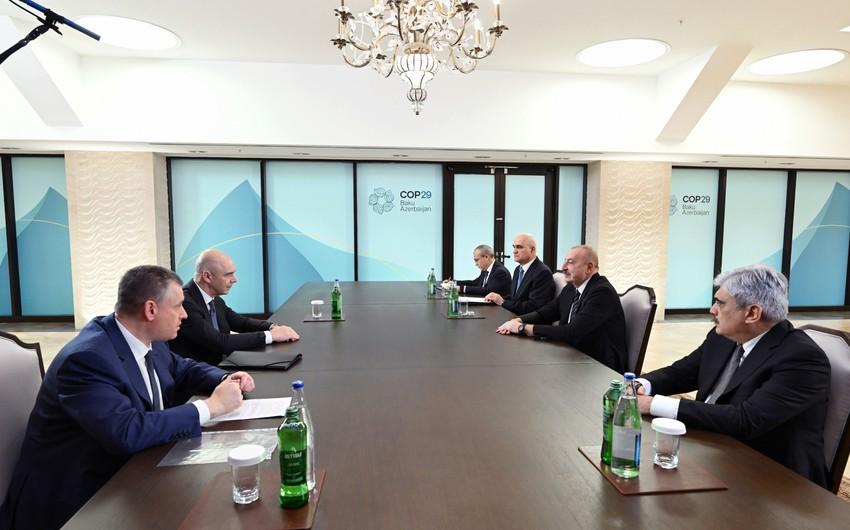 Prezident görüş keçirdi - FOTO Prezident görüş keçirdi - FOTO
