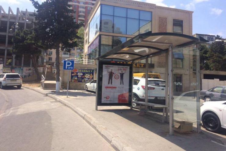 Bakıda dayancaqda avtobus gözləyən qadın öldü Bakıda dayancaqda avtobus gözləyən qadın öldü