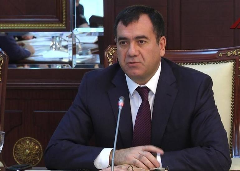 "450 manat maaş alır, mənə yaxınlaşıb deyir ki..." – Deputat