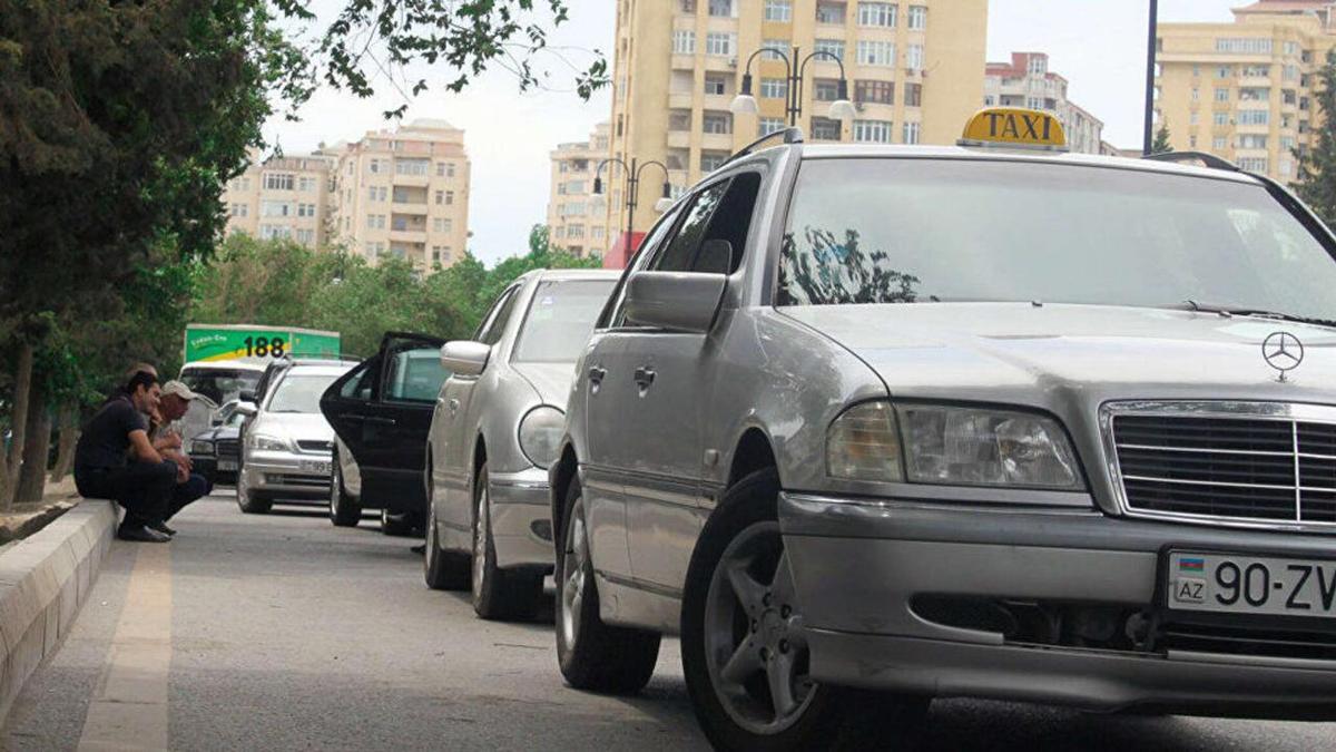 Bakıya gətirilən taksilərlə bağlı YENİLİK Bakıya gətirilən taksilərlə bağlı YENİLİK