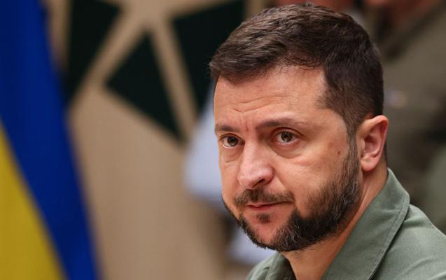 Zelenski də Parisdədir Zelenski də Parisdədir
