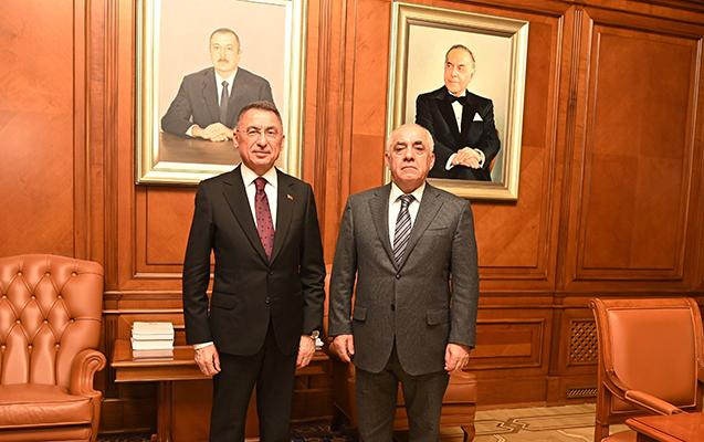 Əli Əsədov Türkiyə parlamentinin komitə sədri ilə görüşdü Əli Əsədov Türkiyə parlamentinin komitə sədri ilə görüşdü