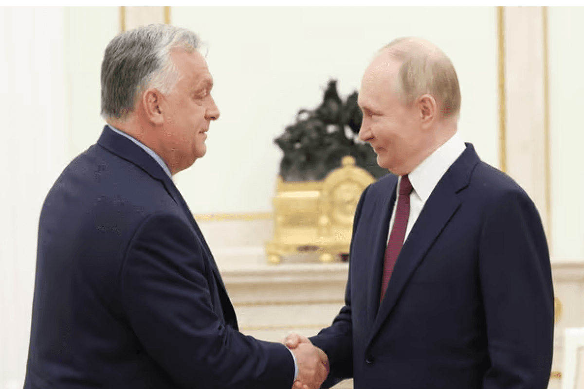 Putin Orbanla telefon danışığı apardı Putin Orbanla telefon danışığı apardı