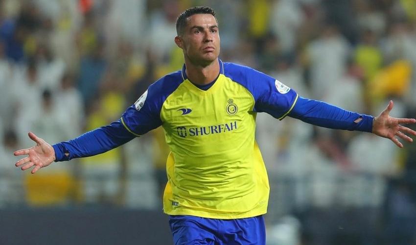 Ronaldo qərarını dəyişdi