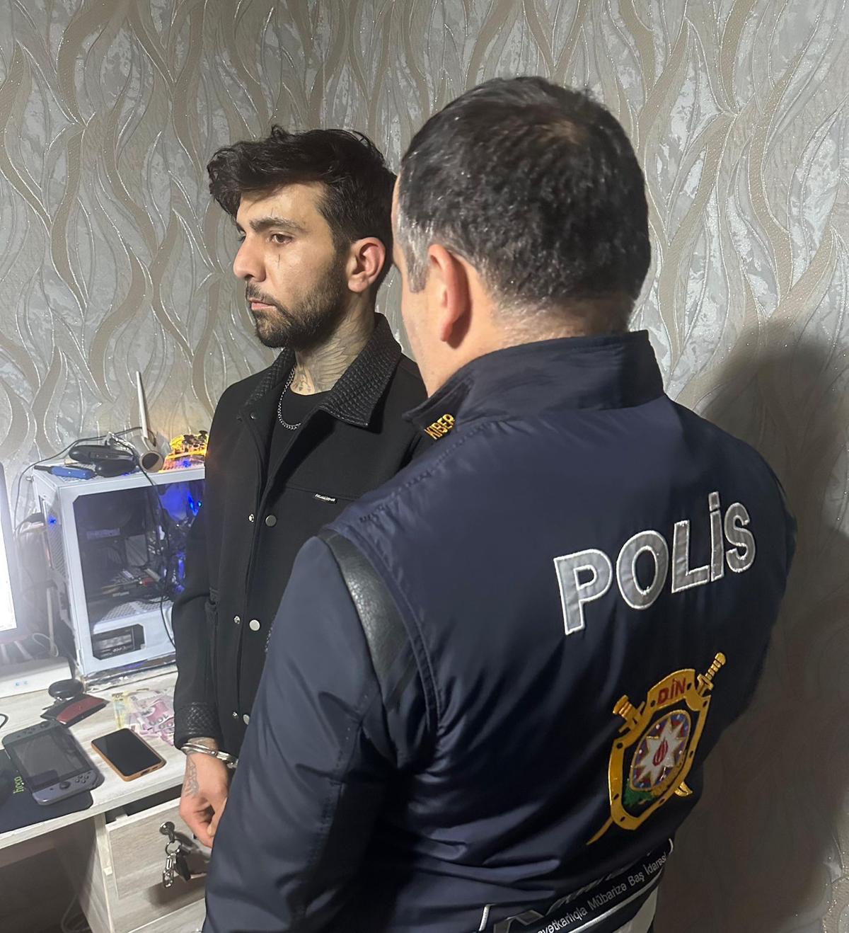 Hökumə Əliyevanın atasının bank kartından pul oğurlayan şəxs HƏBS EDİLDİ - FOTO Hökumə Əliyevanın atasının bank kartından pul oğurlayan şəxs HƏBS EDİLDİ - FOTO