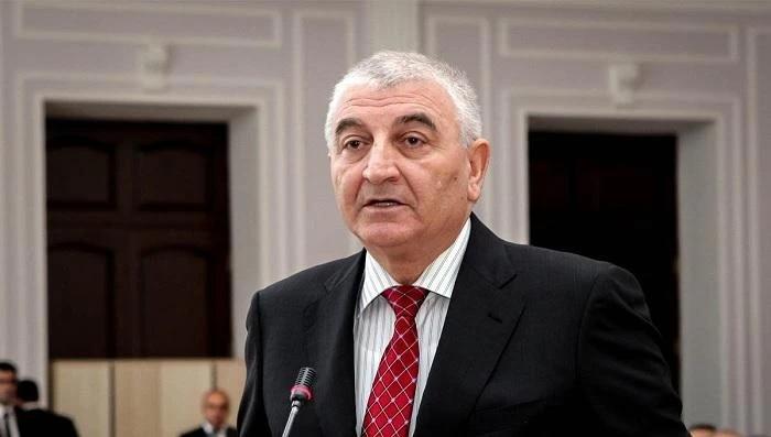 "Bu seçicilər üçün vacibdir" - Məzahir Pənahov "Bu seçicilər üçün vacibdir" - Məzahir Pənahov