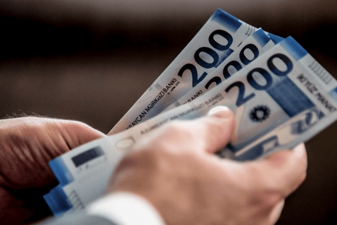 Əhalinin bank borcu rekord həddə çatıb - RƏQƏMLƏR Əhalinin bank borcu rekord həddə çatıb - RƏQƏMLƏR