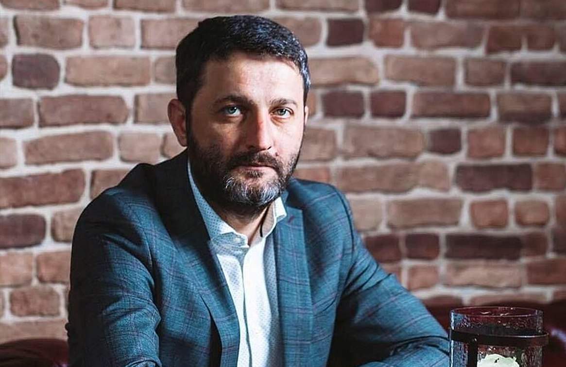 "Səni çəkib "TikTok"a verəcəyəm..." - Emin Əfəndi "Səni çəkib "TikTok"a verəcəyəm..." - Emin Əfəndi