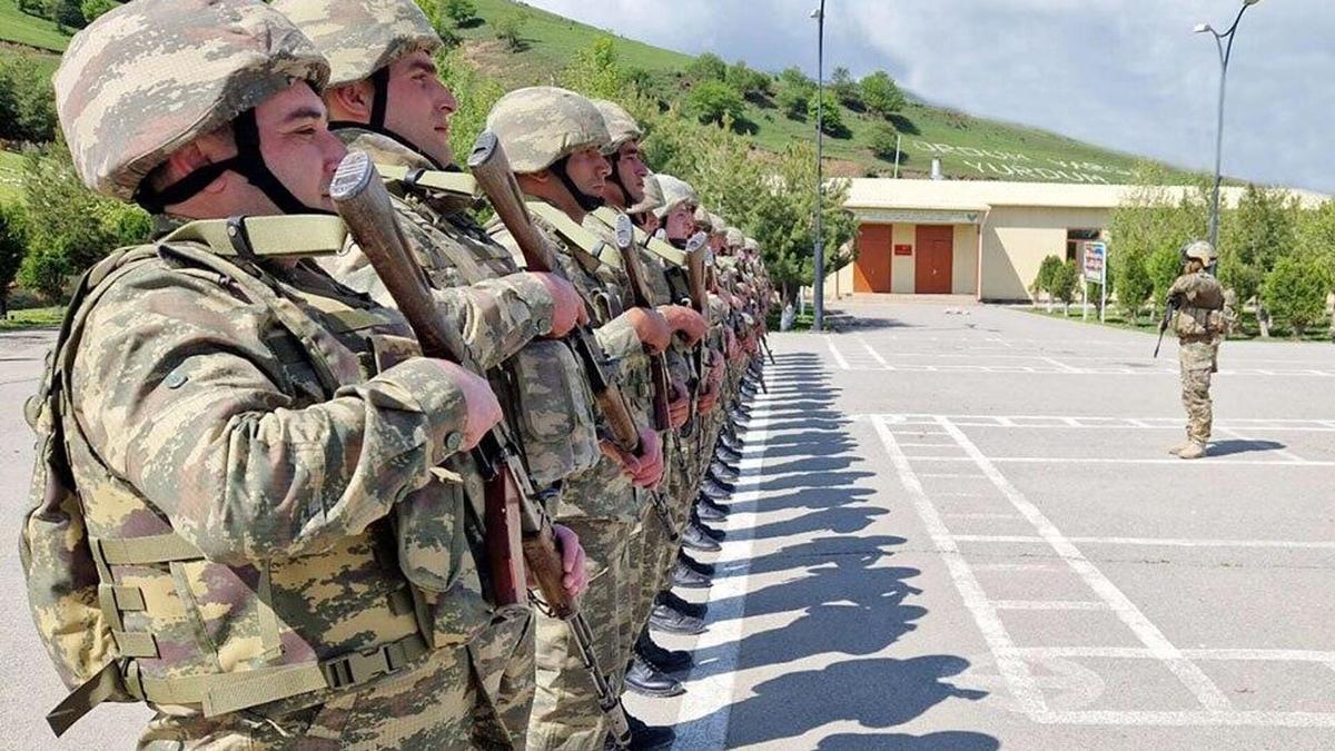 Bir qrup hərbi vəzifəlinin təlim toplanışı başladı