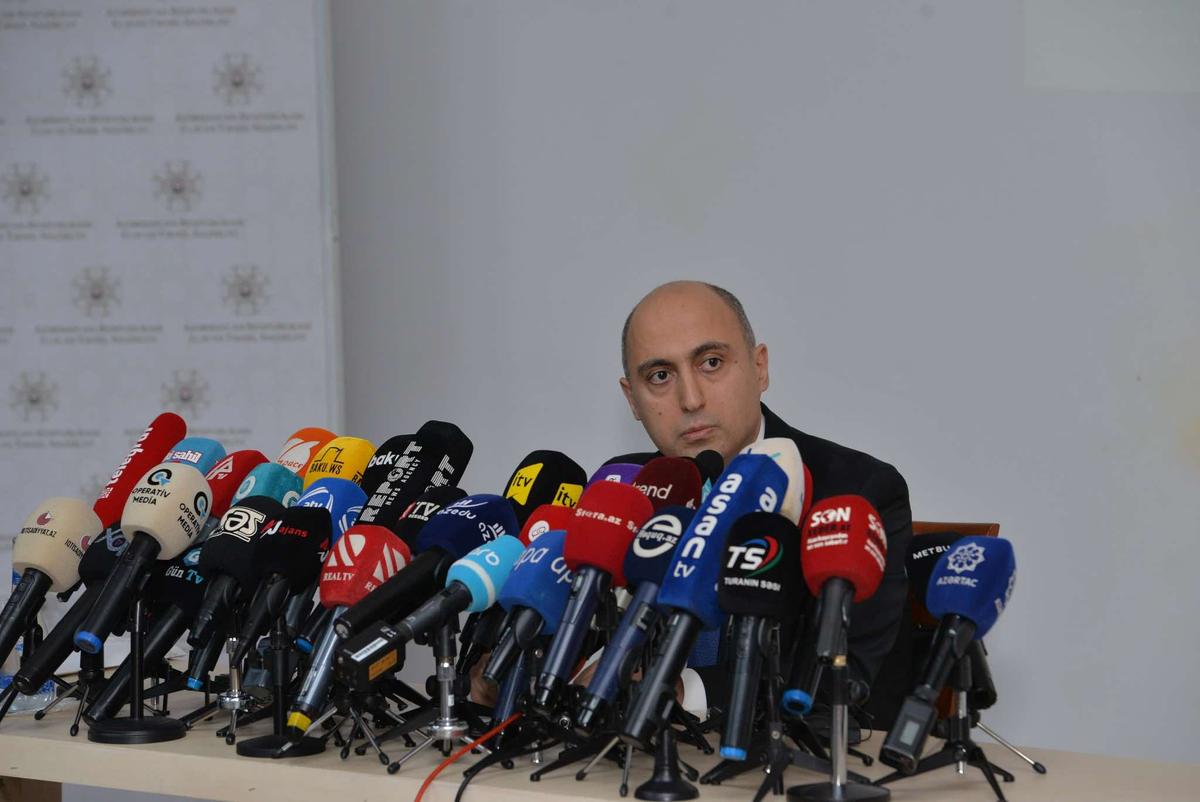 Bu məktəblərdə ədəbiyyat fənni Azərbaycan dilində aparılacaq - RƏSMİ