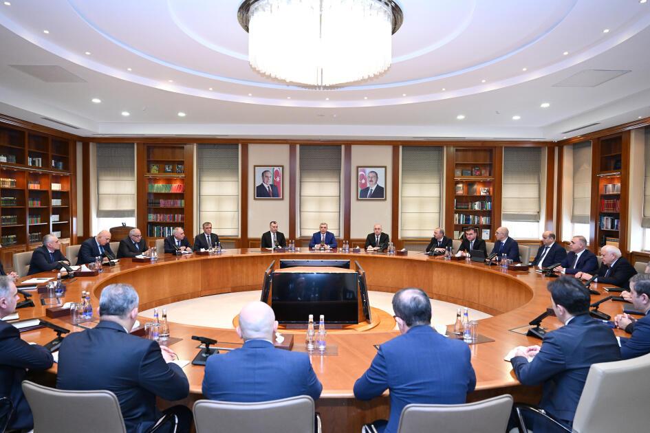 Samir Nuriyev Sahil Babayevi kollektivə təqdim etdi - FOTO