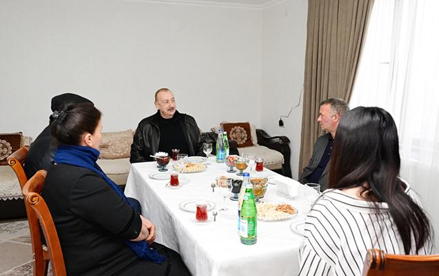 Prezident onlara qonaq getdi- FOTOLAR
