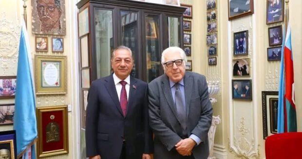 "Anar müasir Azərbaycan ədəbiyyatının canlı korifeyidir" – Millət vəkili